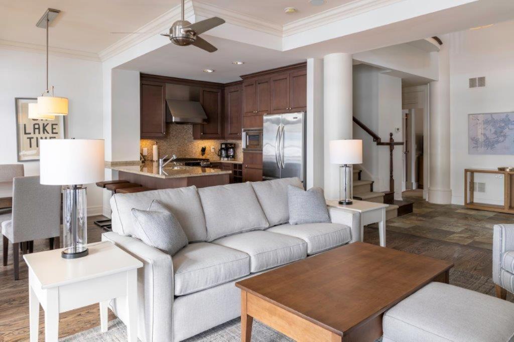 Touchstone Resort Bracebridge Luaran gambar